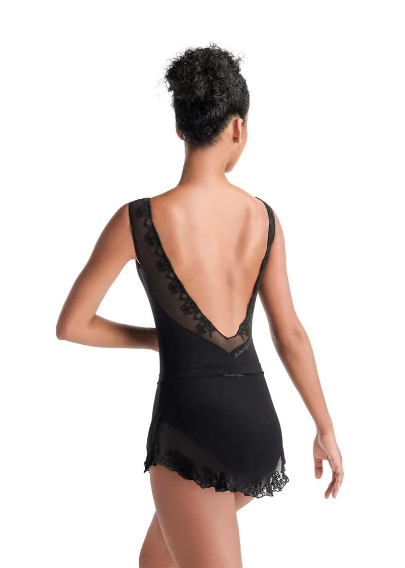 Ivy Embroidered Hem Mesh Pull On Skirt